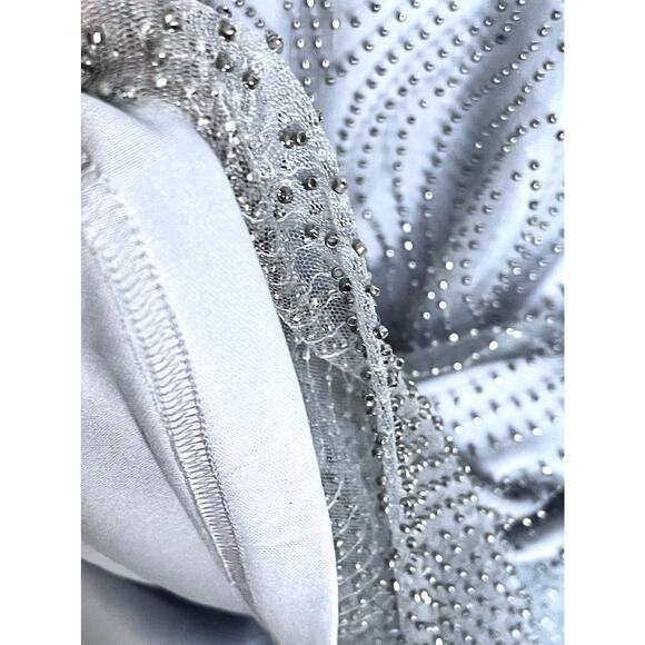 NWT KLEINFELD Storm Gray Beaded Evening Gown with Halter Dress Size 8 - Picture 12 of 12